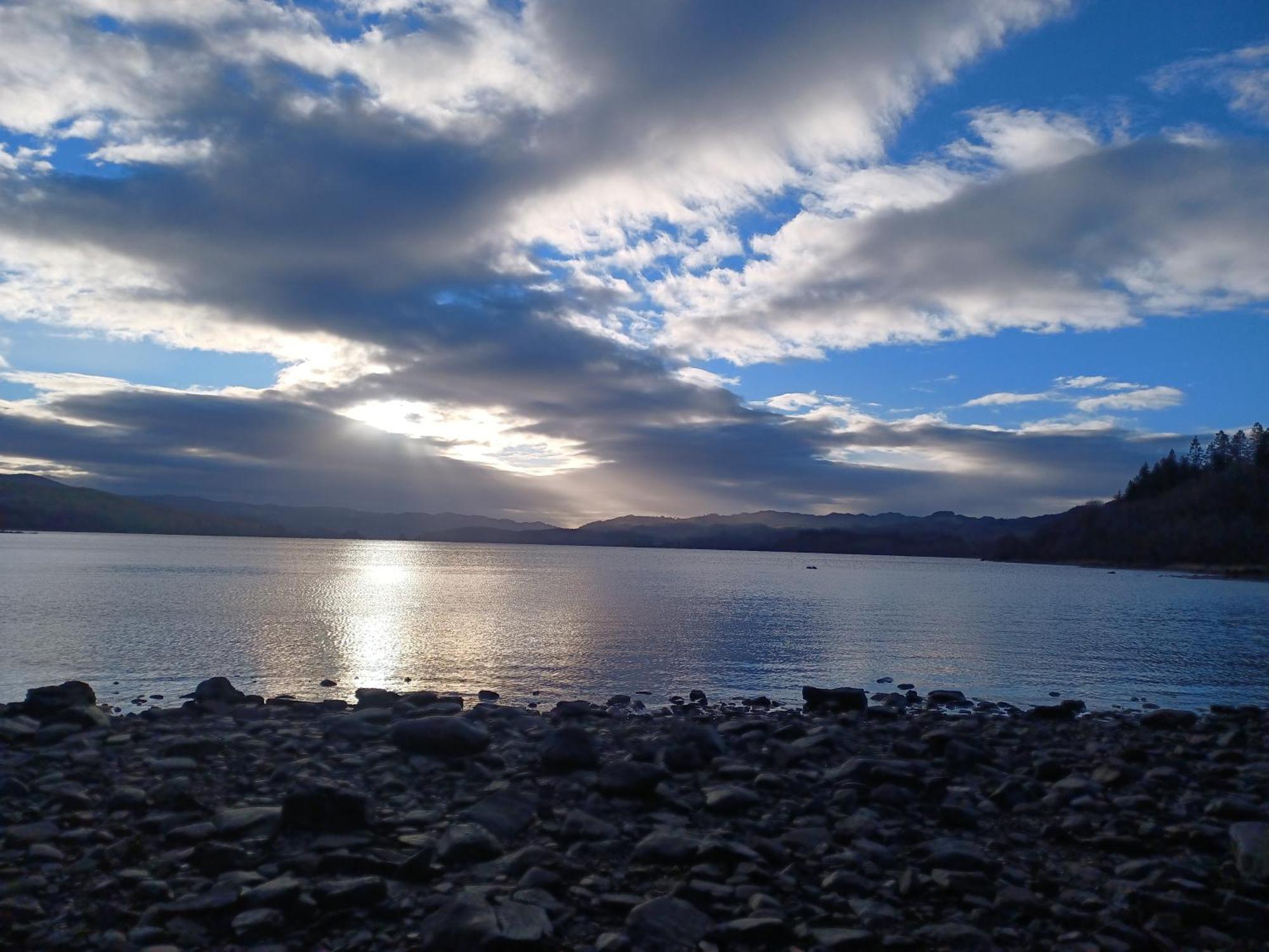 Loch Aweside Forest Cabins Dalavich Rom bilde